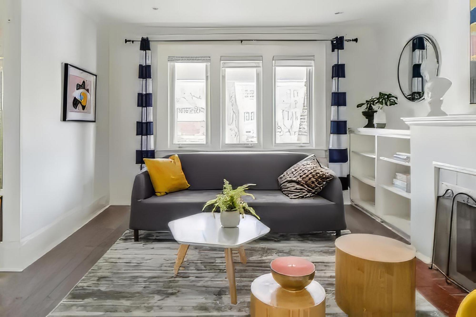 Double Bedroom On Up Or 3 Bedrooms In Basement Near Eglinton Subway Station تورونتو المظهر الخارجي الصورة